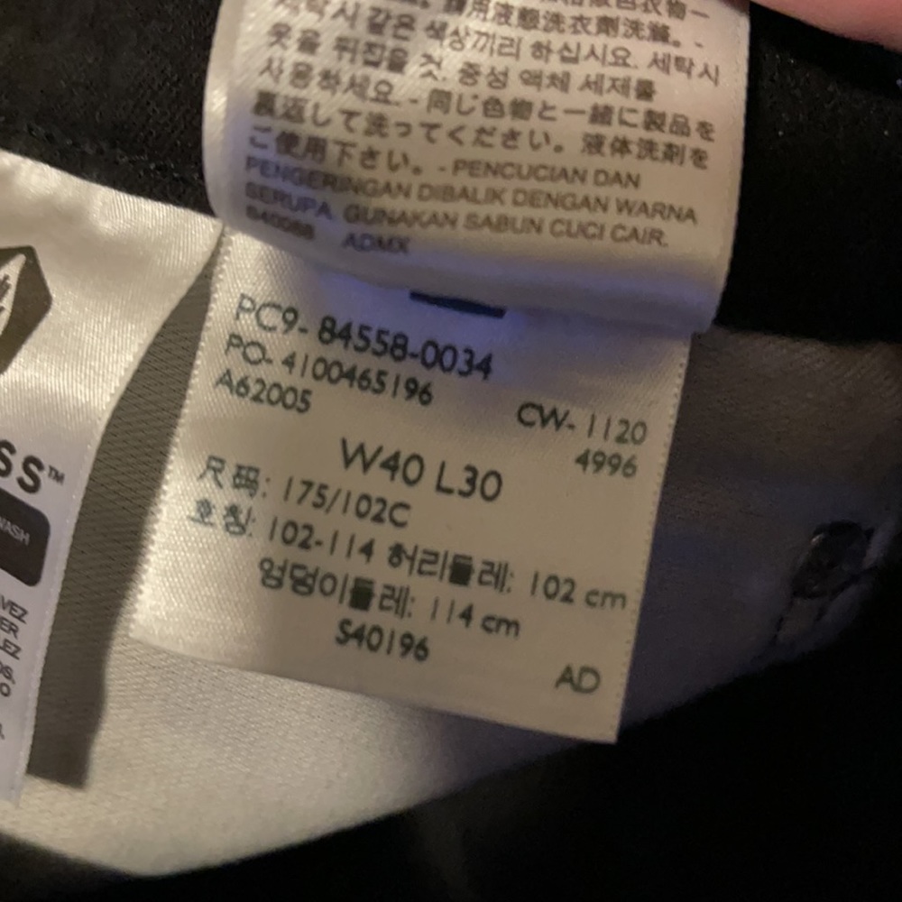 Levi Skinny Taper 40w 30l jeans. - Picture 3 of 3
